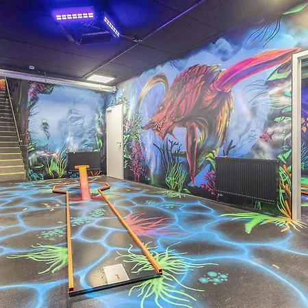 4 Person In アパート