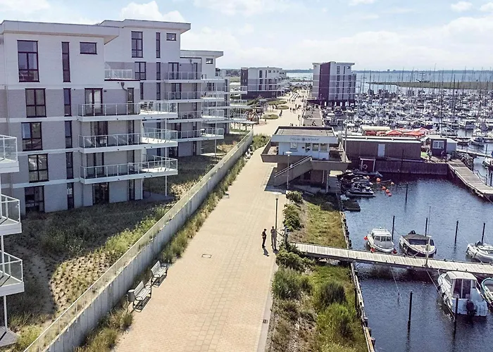 4 Person In Apartamento